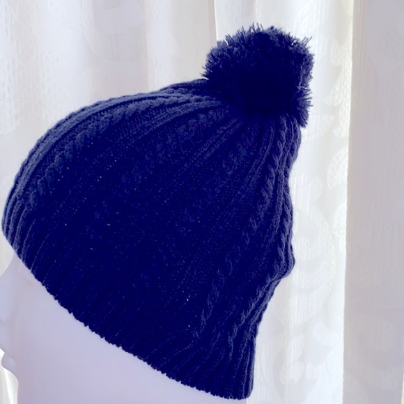 NEW YORK COMPANY HAT - Picture 2 of 7